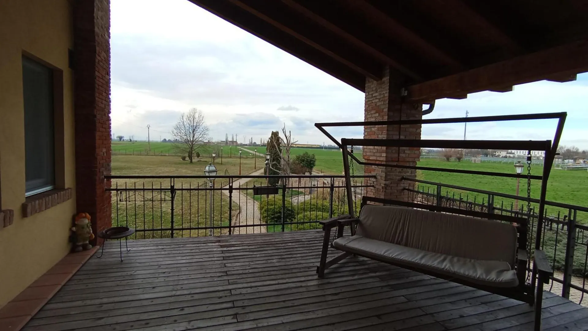 Quarto em Acomodações Particulares Parma Country Room Montechiarugolo Itália